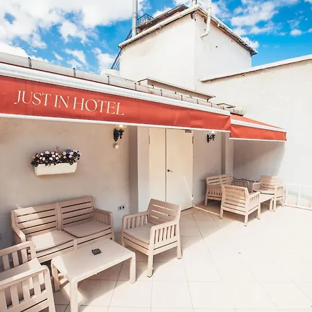 Just Hotel 3*