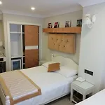 Hotel Just 3*