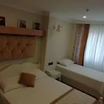 Just Hotel