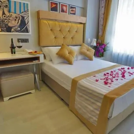 Just Hotel